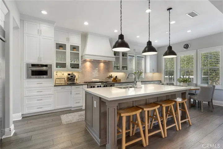 32 Windrow Road, Tustin, California 92782