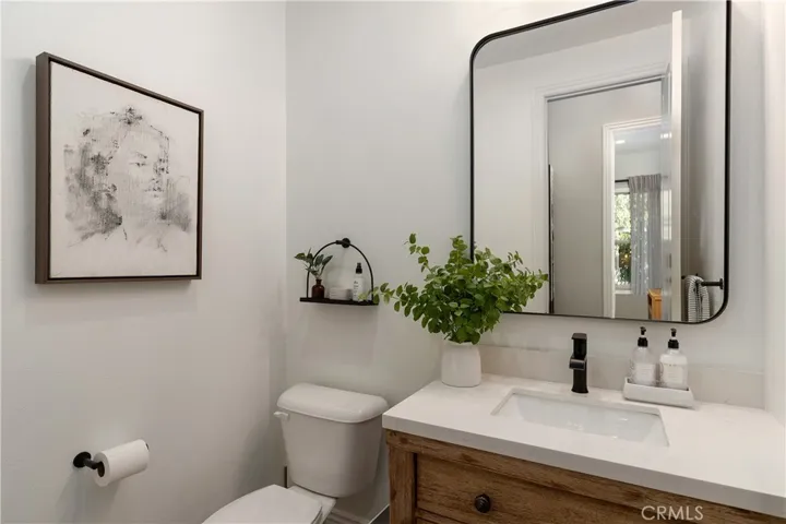 32 Windrow Road, Tustin, California 92782