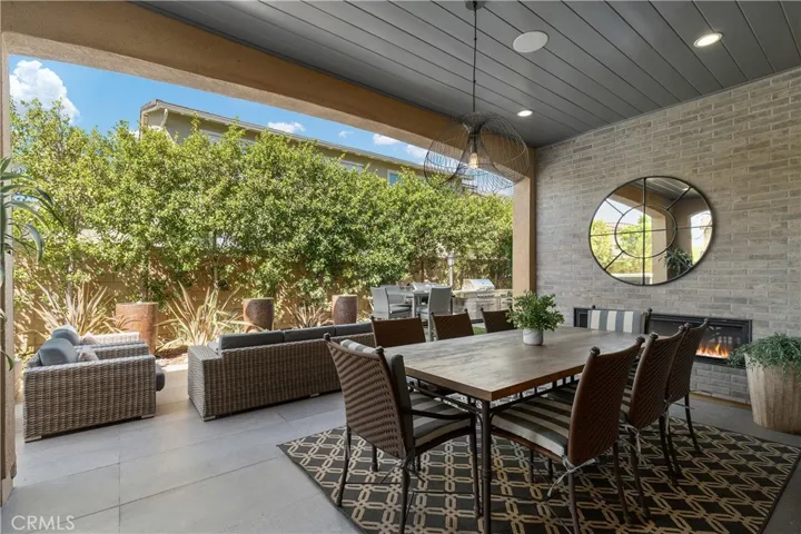 32 Windrow Road, Tustin, California 92782