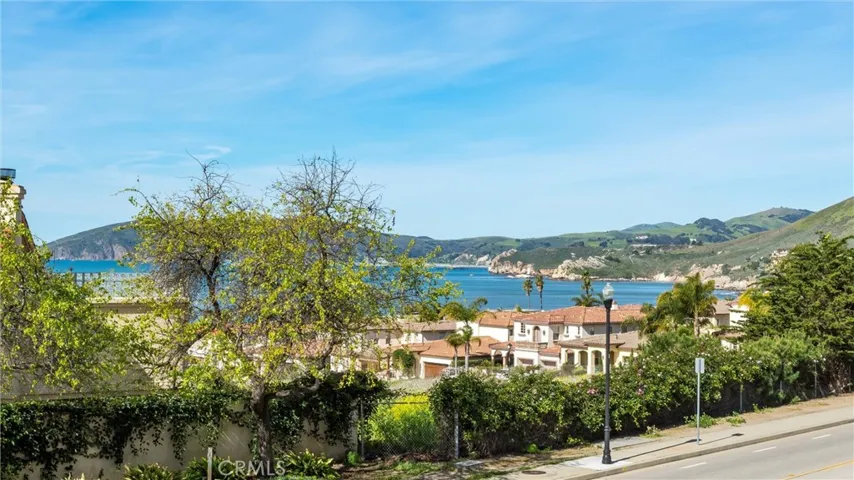 2920 Shell Beach Road, Pismo Beach, California 93449