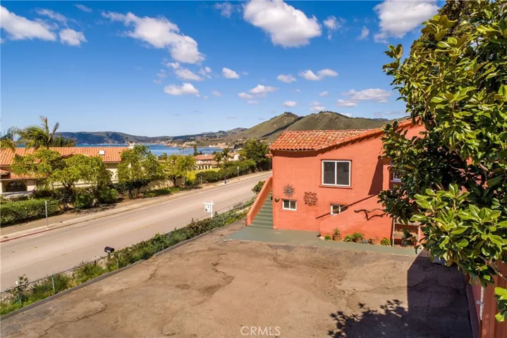 2920 Shell Beach Road, Pismo Beach, California 93449