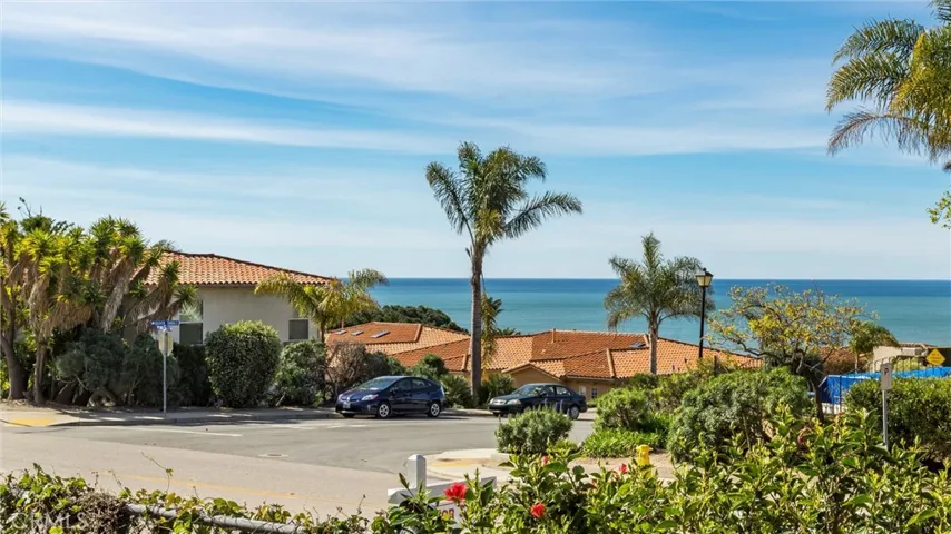 2920 Shell Beach Road, Pismo Beach, California 93449