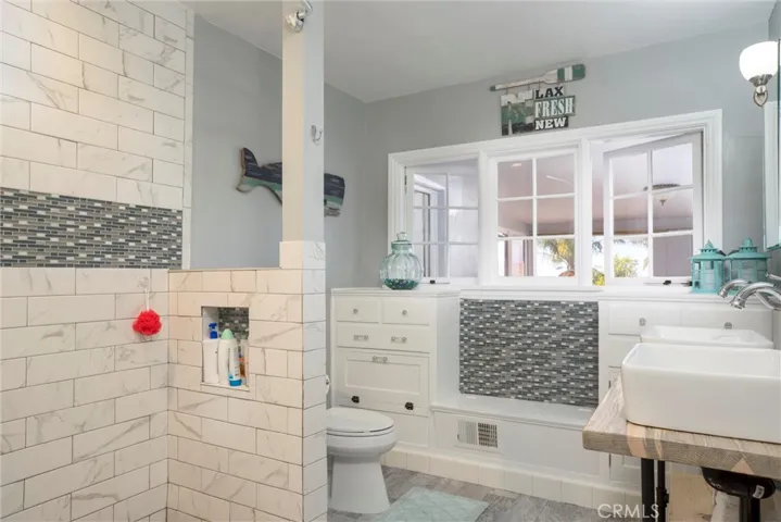 2920 Shell Beach Road, Pismo Beach, California 93449