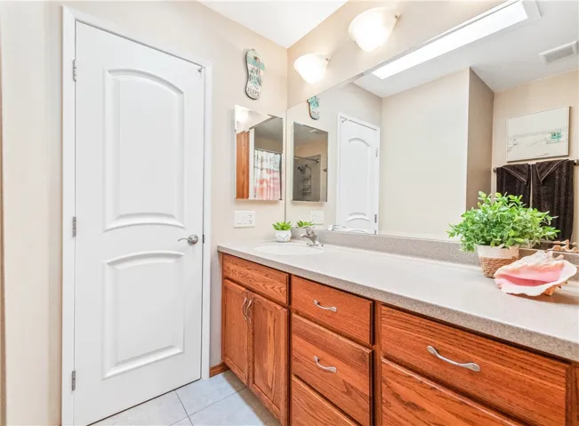 6956 Almondine Drive, Garden Grove, California 92845