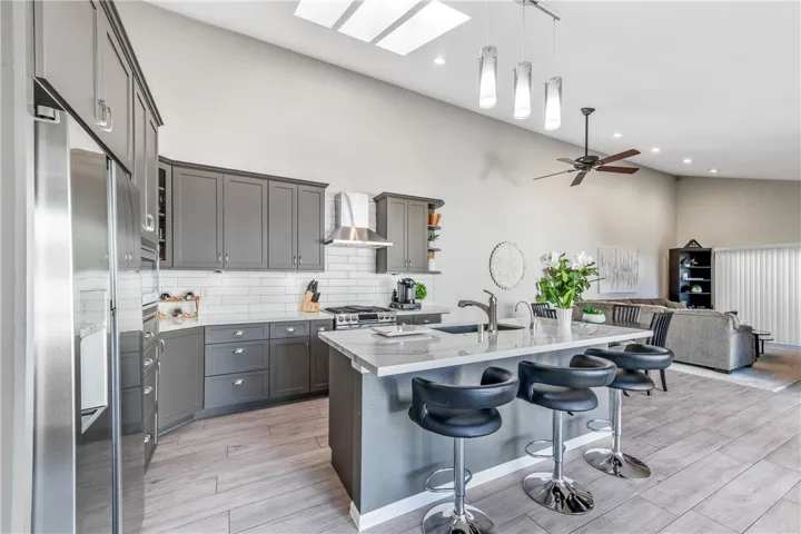 6956 Almondine Drive, Garden Grove, California 92845