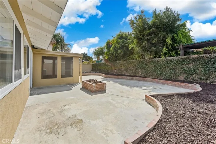 16531 Los Verdes Lane, Huntington Beach, California 92649