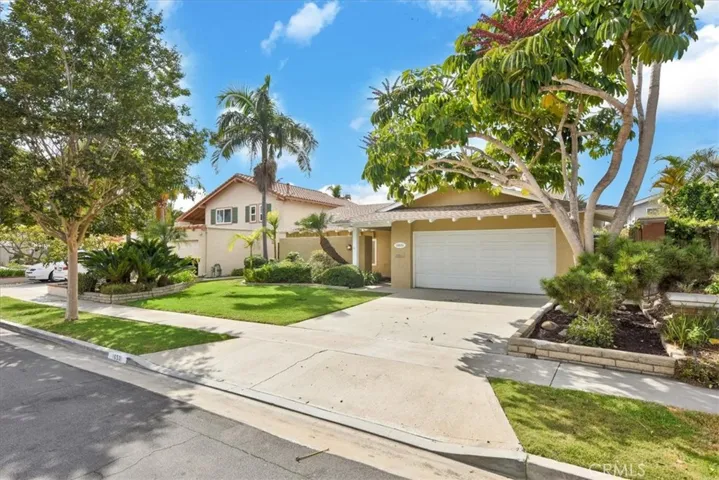 16531 Los Verdes Lane, Huntington Beach, California 92649