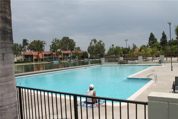 1586 Via Del Rio, Corona, California 92882