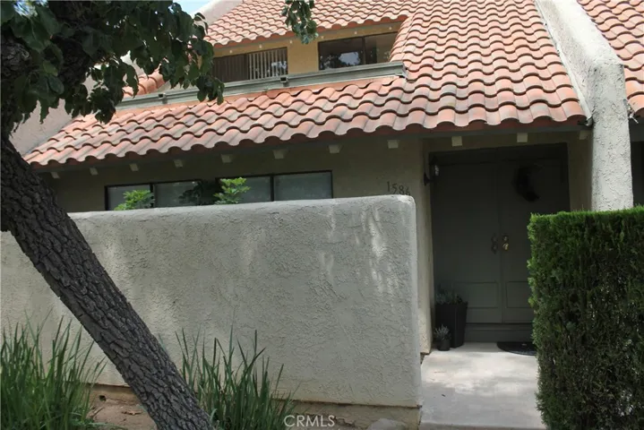 1586 Via Del Rio, Corona, California 92882