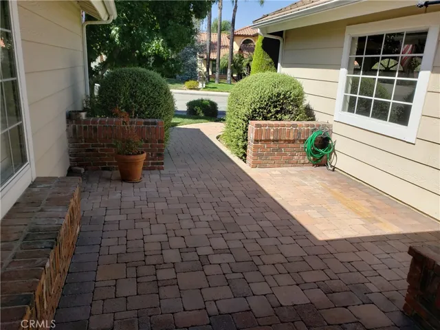 1019 Thornwood Street, Glendale, California 91206