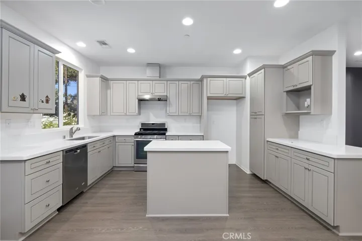 304 S Shirlmar Avenue, San Dimas, California 91773