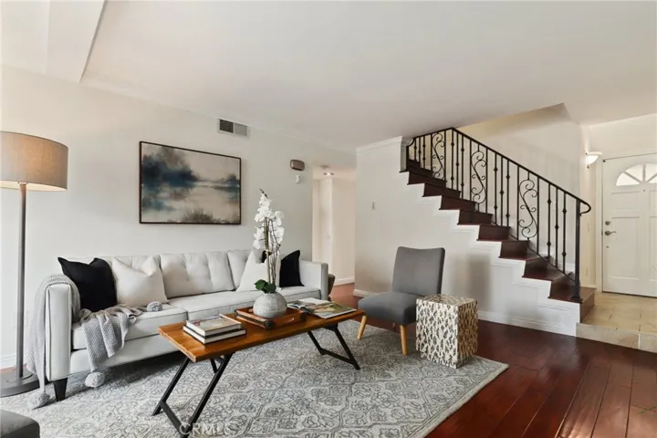 186 N Glendora Avenue 84, Covina, California 91724