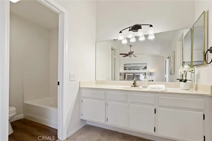 186 N Glendora Avenue 84, Covina, California 91724