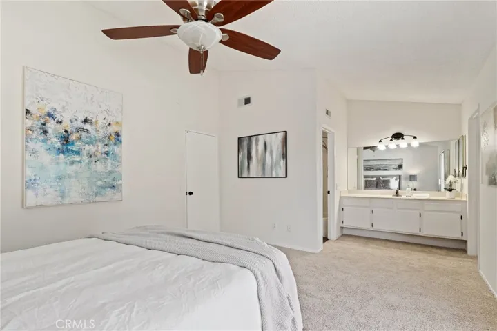 186 N Glendora Avenue 84, Covina, California 91724