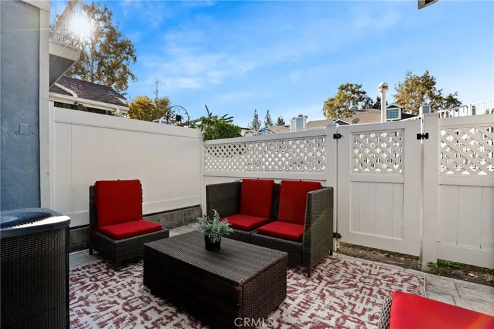 186 N Glendora Avenue 84, Covina, California 91724