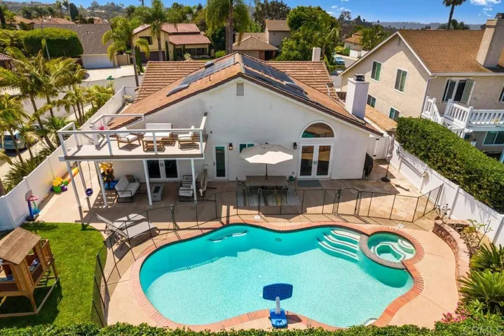 2722 Socorro Lane, Carlsbad, California 92009