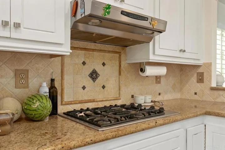 2722 Socorro Lane, Carlsbad, California 92009