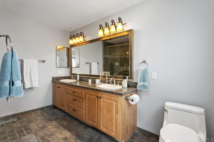 2722 Socorro Lane, Carlsbad, California 92009