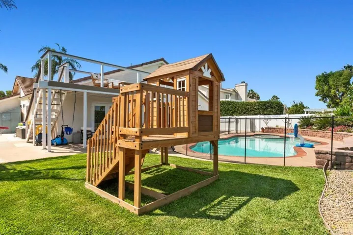 2722 Socorro Lane, Carlsbad, California 92009