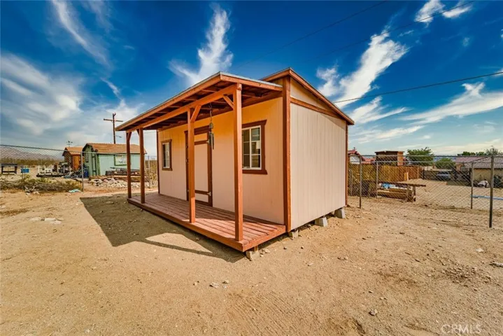 16409 Shenandoah Rd, Apple Valley, California 92307