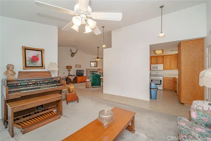 16409 Shenandoah Rd, Apple Valley, California 92307