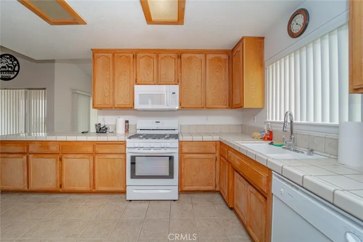 16409 Shenandoah Rd, Apple Valley, California 92307