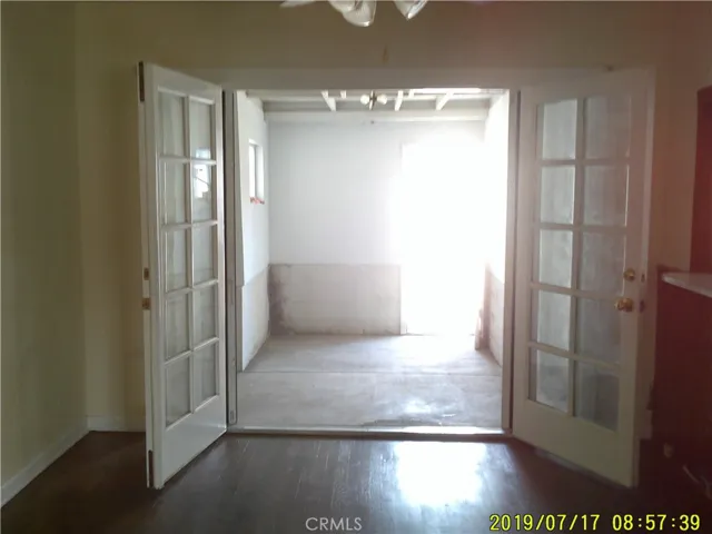 1843 Yosemite Drive, Los Angeles, California 90041