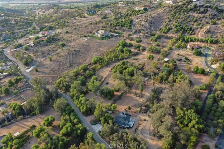 Beautiful useable lot ready to build the home of your dreams