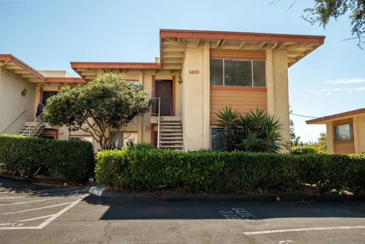 6808 Hyde Park M, San Diego, California 92119