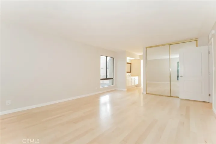 15231 Magnolia Boulevard 119, Sherman Oaks, California 91403