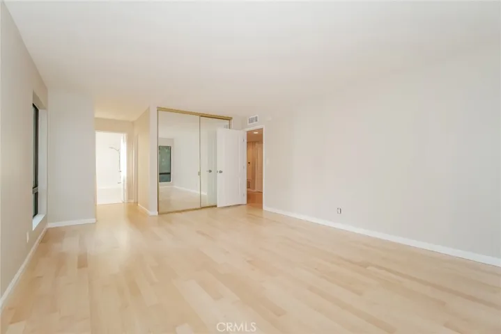 15231 Magnolia Boulevard 119, Sherman Oaks, California 91403