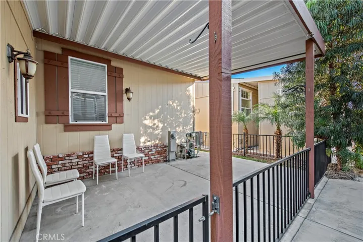 Backyard patio with plenty of room to entertain.