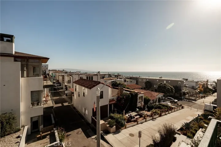 217 24th Street, Manhattan Beach, California 90266