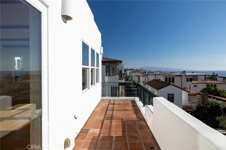 217 24th Street, Manhattan Beach, California 90266