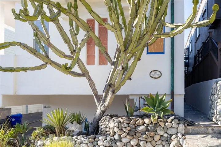 217 24th Street, Manhattan Beach, California 90266
