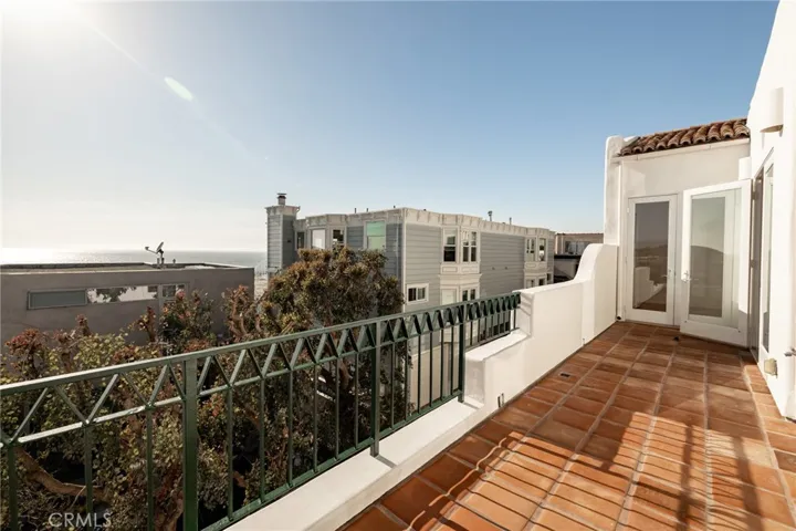 217 24th Street, Manhattan Beach, California 90266