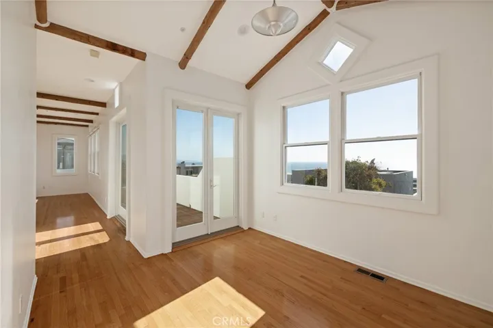 217 24th Street, Manhattan Beach, California 90266