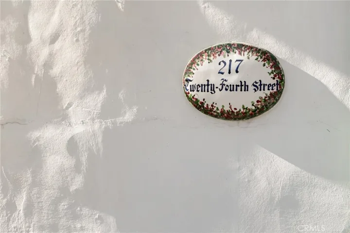 217 24th Street, Manhattan Beach, California 90266