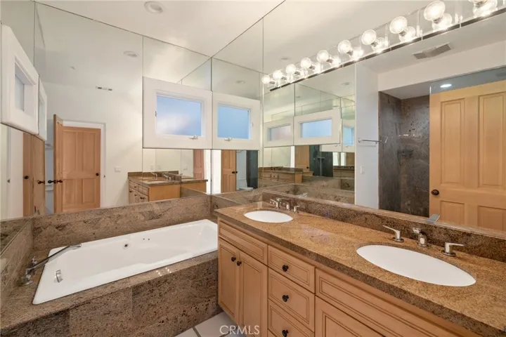 217 24th Street, Manhattan Beach, California 90266