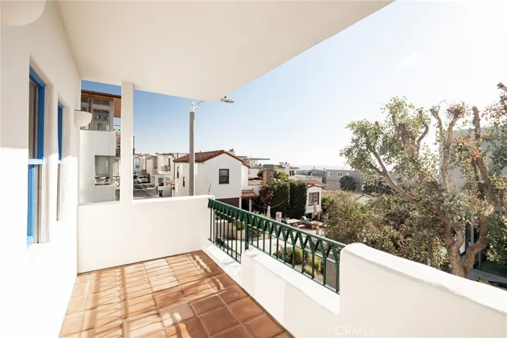217 24th Street, Manhattan Beach, California 90266
