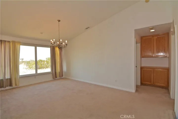 11550 Greaswood Lane, Phelan, California 92371