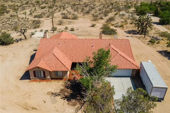 11550 Greaswood Lane, Phelan, California 92371