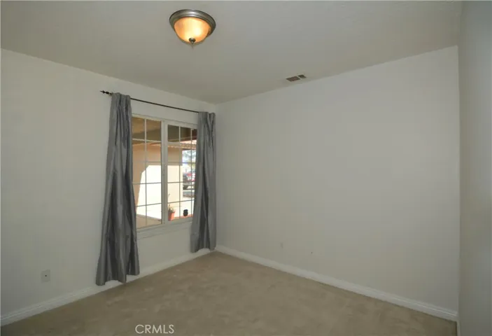 11550 Greaswood Lane, Phelan, California 92371