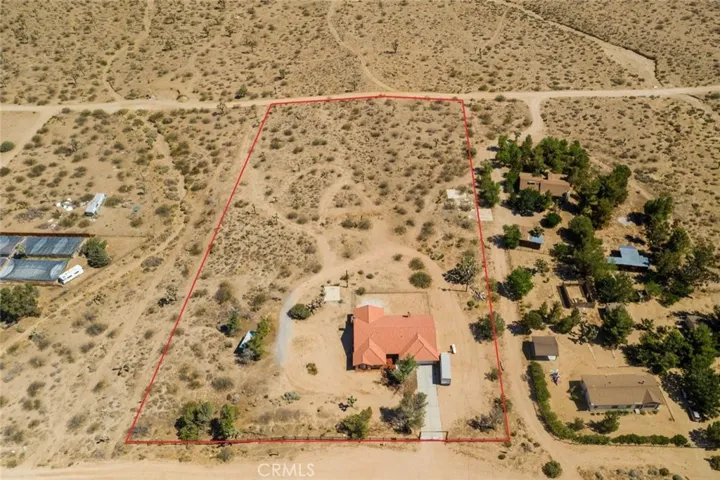 11550 Greaswood Lane, Phelan, California 92371