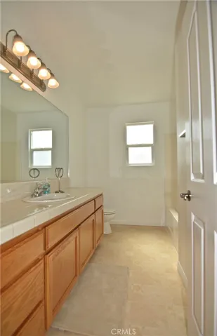 11550 Greaswood Lane, Phelan, California 92371