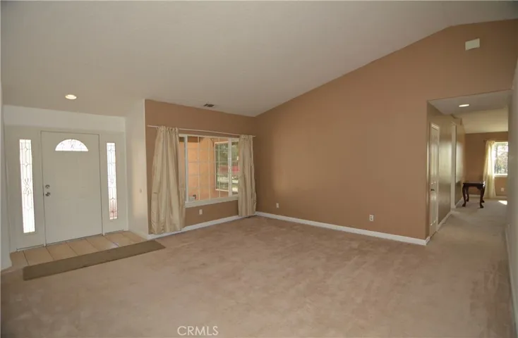 11550 Greaswood Lane, Phelan, California 92371