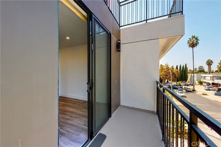 1482 S Sherbourne Drive 301, Los Angeles, California 90035