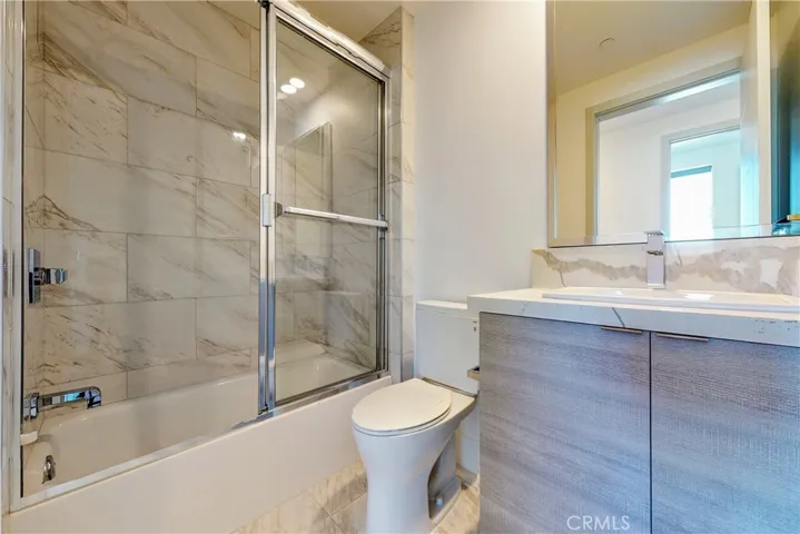 1482 S Sherbourne Drive 301, Los Angeles, California 90035