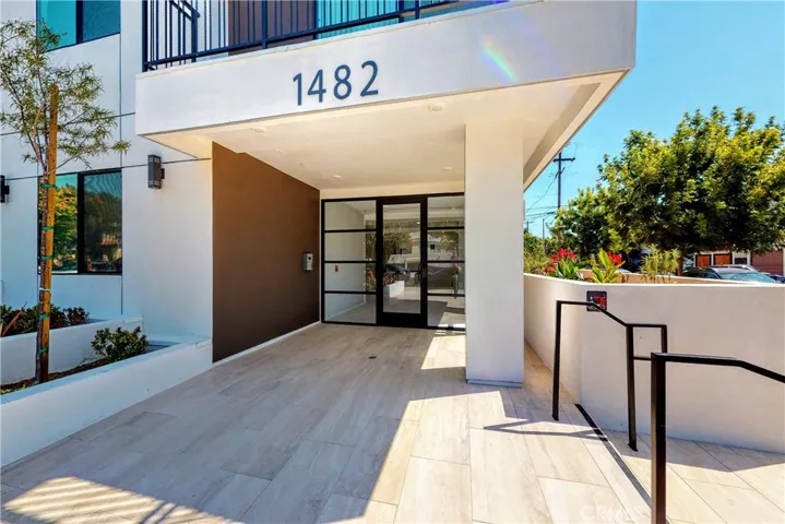 1482 S Sherbourne Drive 301, Los Angeles, California 90035