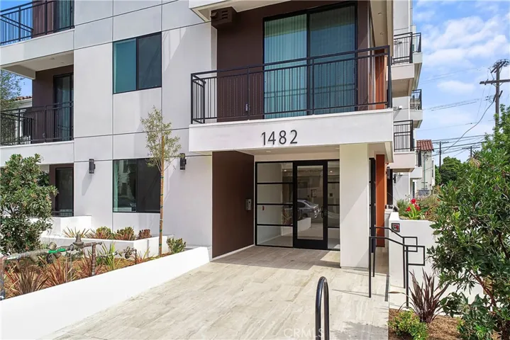 1482 S Sherbourne Drive 301, Los Angeles, California 90035